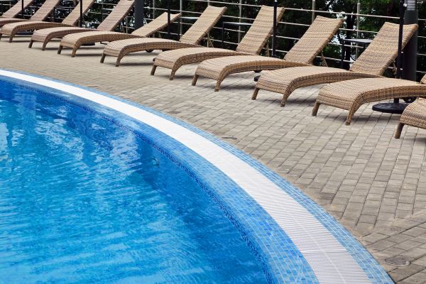 Cost of Poolside Hardscaping in Redmond